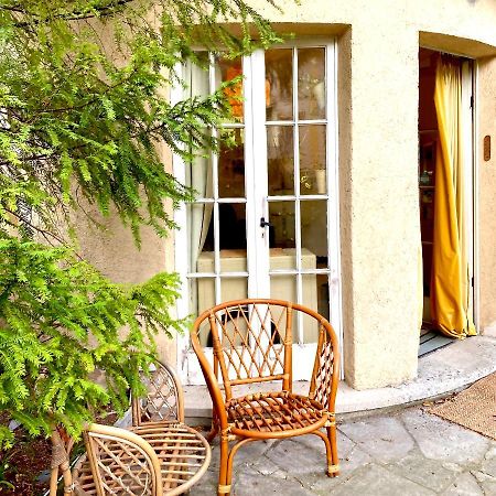 Little Escape Im Jugendstil Poolhaus - Wc Und Dusche Im Nebenhaus Villa Wurzburg Exterior photo